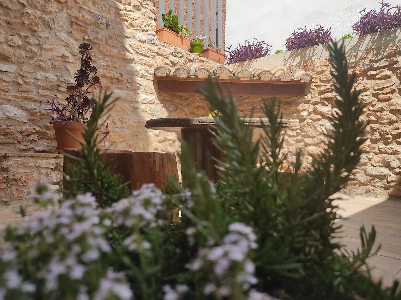 Casa Rural con Jacuzzi y Sauna "El Pati de L´Oroneta" - ()