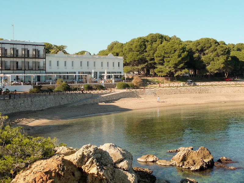 Hostal Empúries - ()