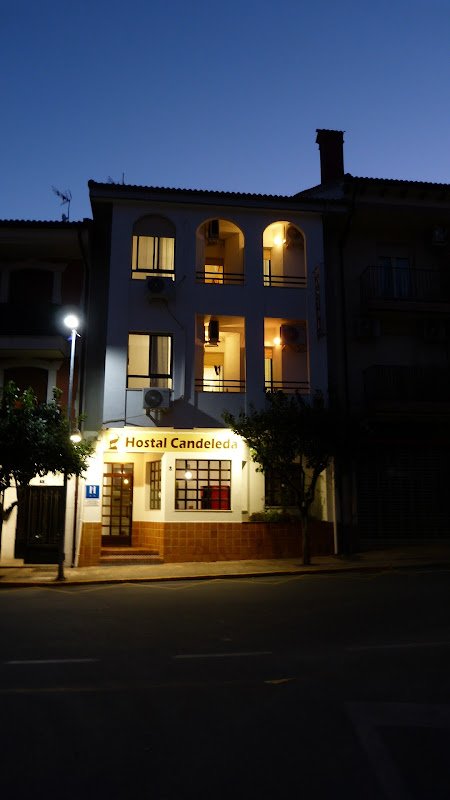 Hostal - ()