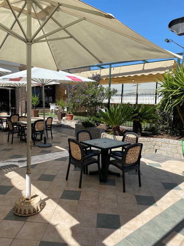 Hotel Restaurante Kika - ()