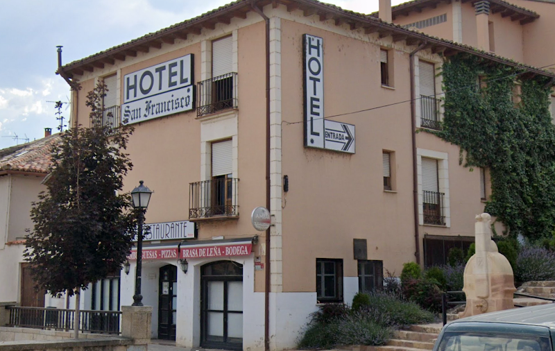 Hotel San Francisco – Hotel Rural Alojamiento Rural Económico en Guadalajara - ()