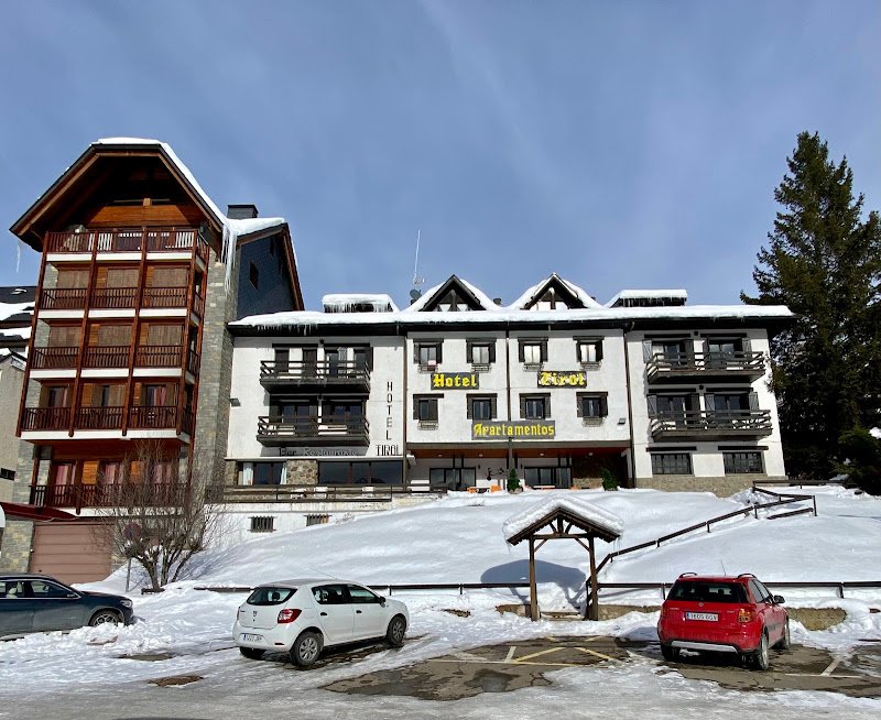 Hotel Tirol - ()